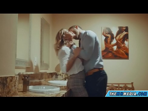 ❤️ Калі грудастая бландынка спакушае цябе ў грамадскім туалете ️ Хатняе порна на be.ixiporn.ru ❌❤